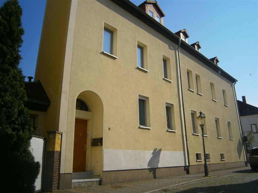 vermietetes Mehrfamilienhaus in Schmölln