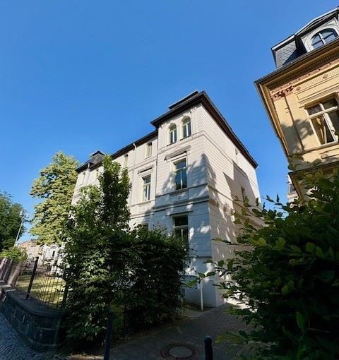 Charmante Dachgeschosswohnung mit Ausblick – zentral gelegen